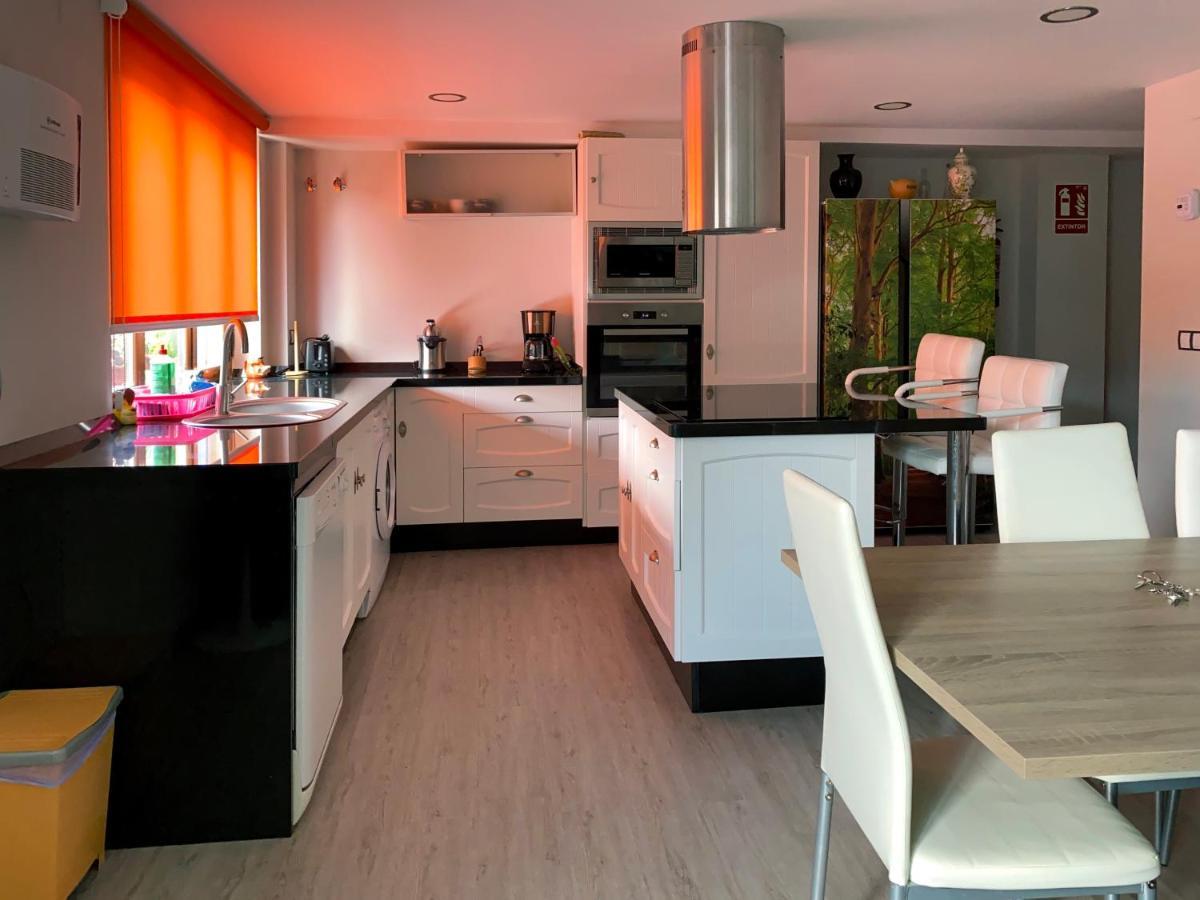 Casa Julian Villa Cistierna Eksteriør billede